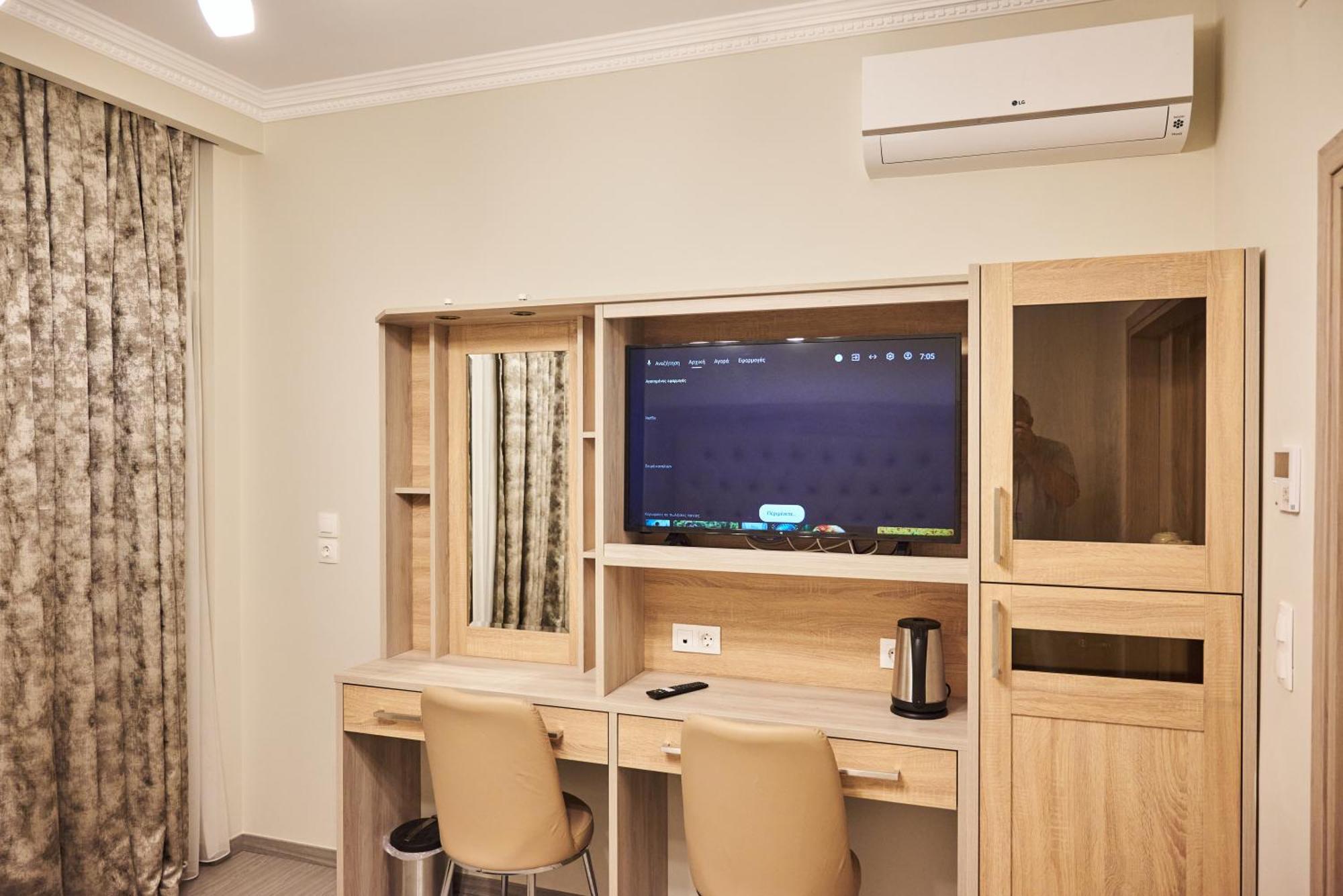 Famissi Suites 1 卡兰巴卡 外观 照片