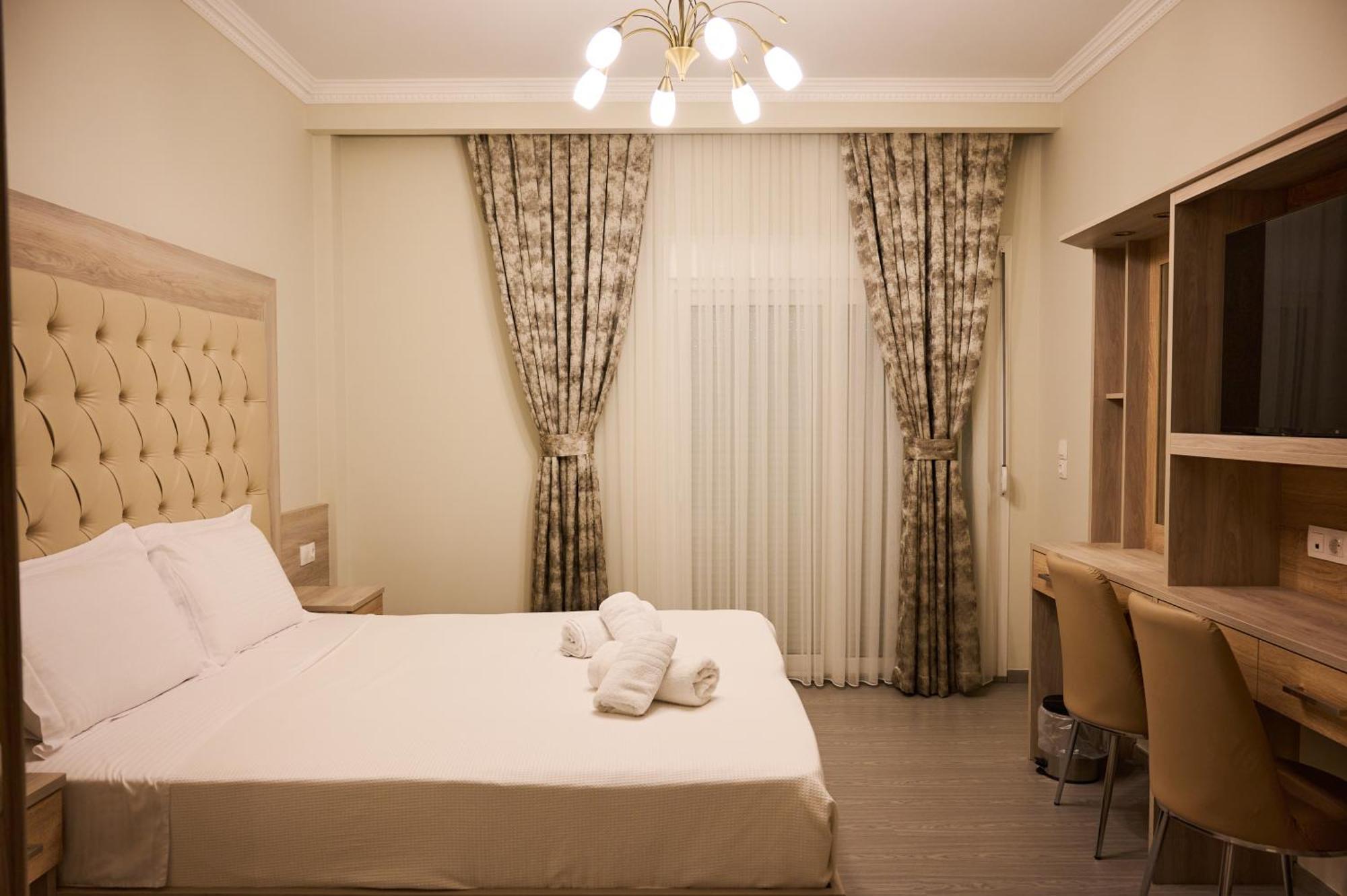 Famissi Suites 1 卡兰巴卡 外观 照片