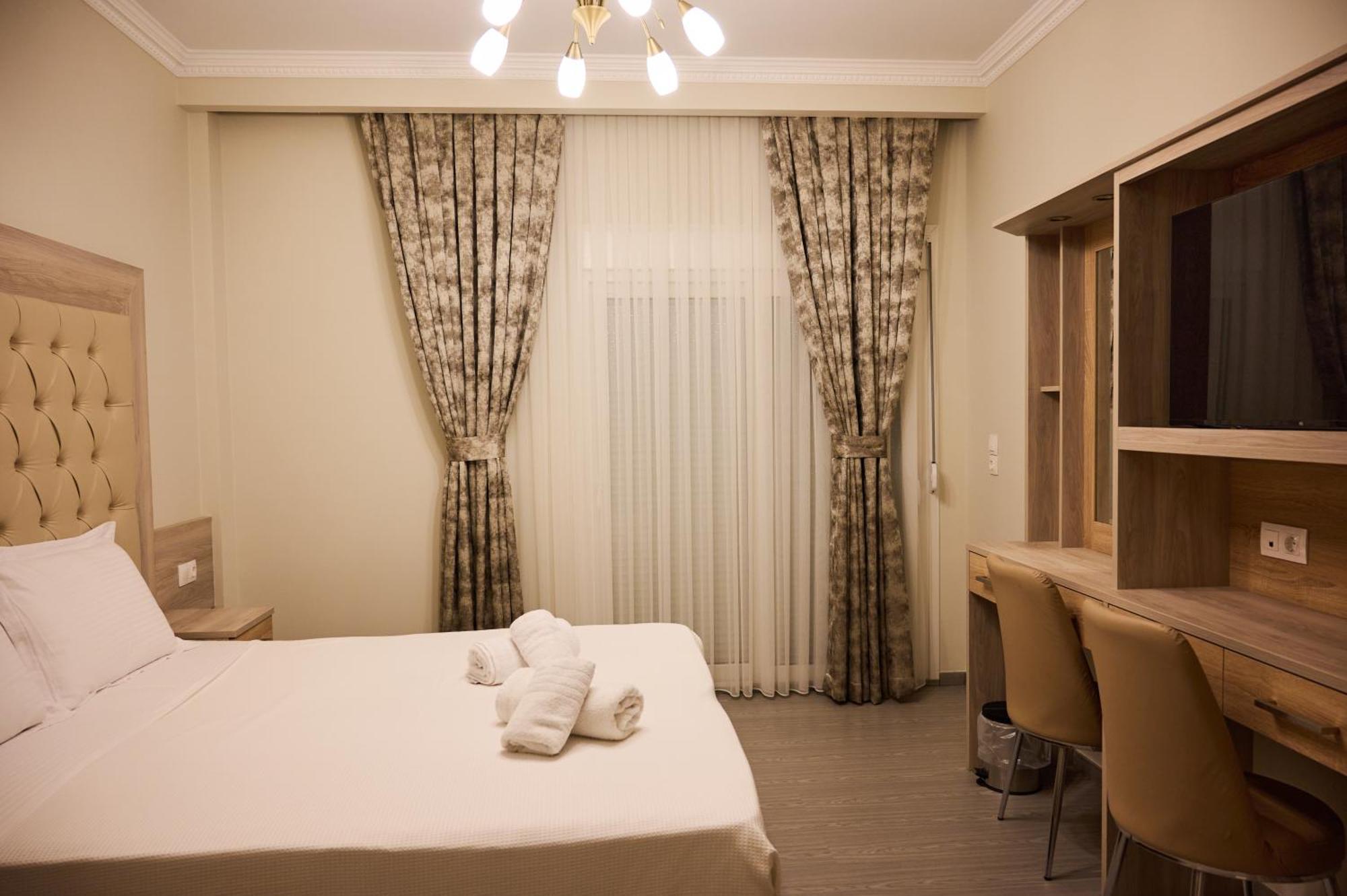 Famissi Suites 1 卡兰巴卡 外观 照片
