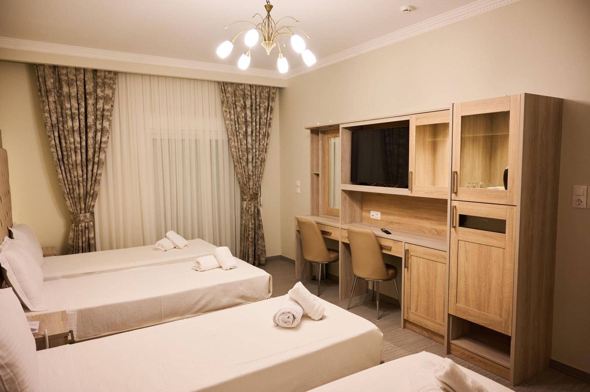 Famissi Suites 1 卡兰巴卡 外观 照片