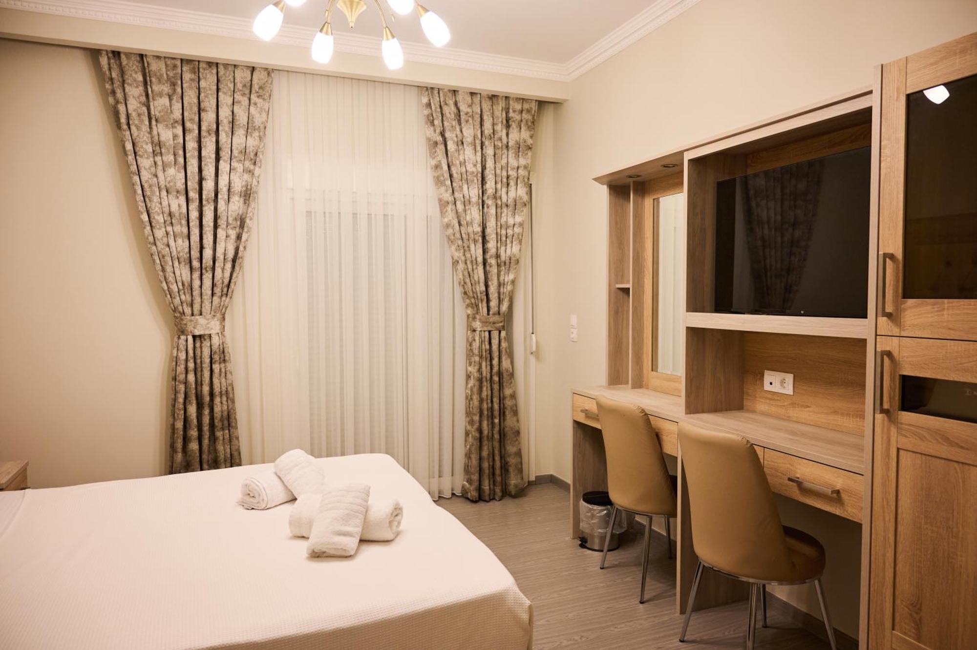 Famissi Suites 1 卡兰巴卡 外观 照片